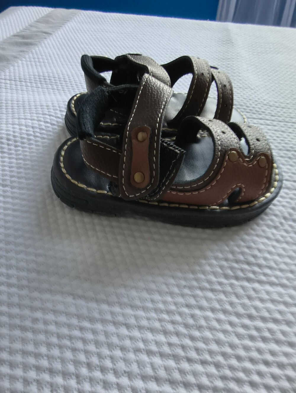 Victor Toddler Boys Brown Leather Strappy Fisherman Sandals Shoes Various Sizes.
